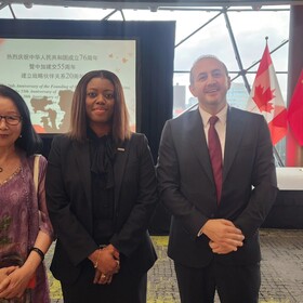 Le Bureau de l’éducation internationale du CECCE était des invités pour souligner le 76ème anniversaire de la Fête nationale de la République populaire de Chine